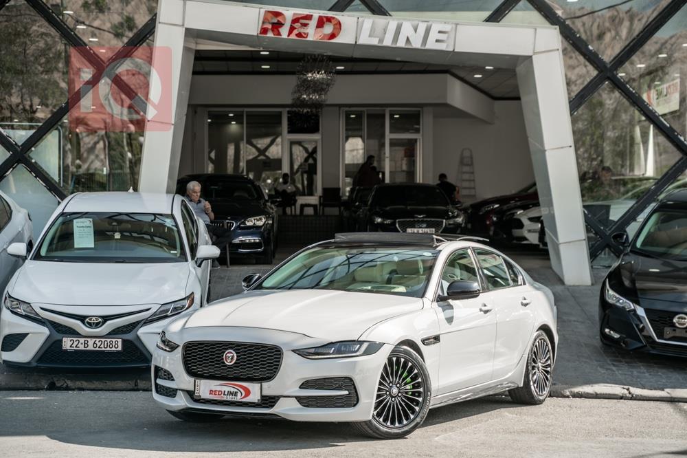 جاگوار XE